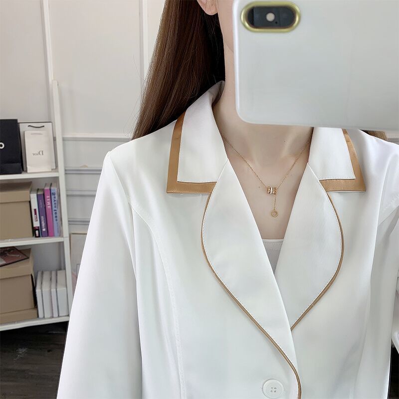 biała krótka kosmetyczka mundu – Lab Coat Medical recenzja i cena